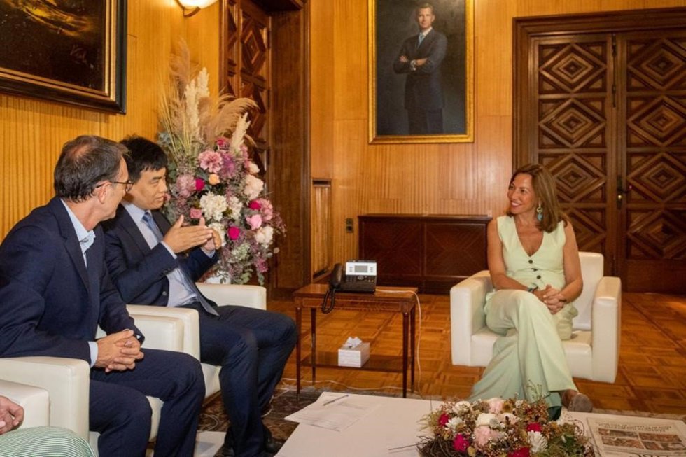La empresa Cablescom amplia su planta en Malpica con una inversión de 10 millones y creará 25 nuevos empleos.
