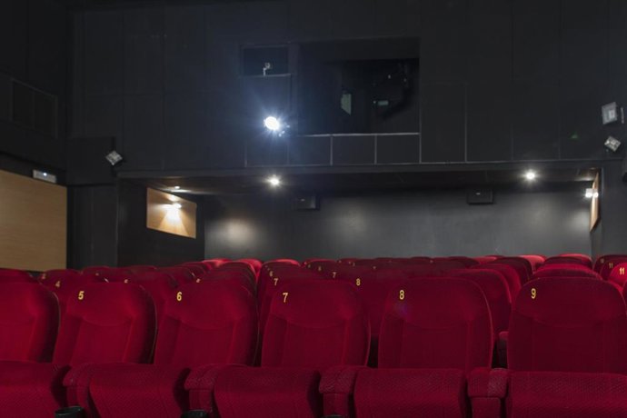 Archivo - Cine, cines, butaca, butacas, taquilla, entrada, entradas, película, foto de archivo