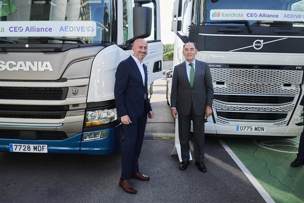 Ni / Iberdrola Y Aedive Se Alían Para Electrificar El Transporte Pesado De Mercancías
