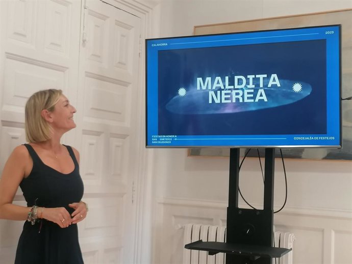 La concejala de Festejos del Ayuntamiento de Calahorra, Raquel Moral, presenta los conciertos de Calahorra