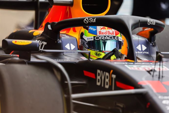 11 PEREZ Sergio (mex), Red Bull Racing RB19, action during the 2023 Formula 1 Aramco British Grand Prix, 10th round of the 2023 Formula One World Championship from July 7 to 9, 2023 on the Silverstone Circuit, in Silverstone, United Kingdom - Photo Anto