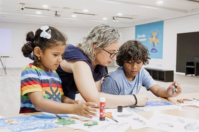 Fundación Bancaja y CaixaBank acercan el arte de Sorolla a niños y niñas en riesgo de exclusión social en su escuela de verano