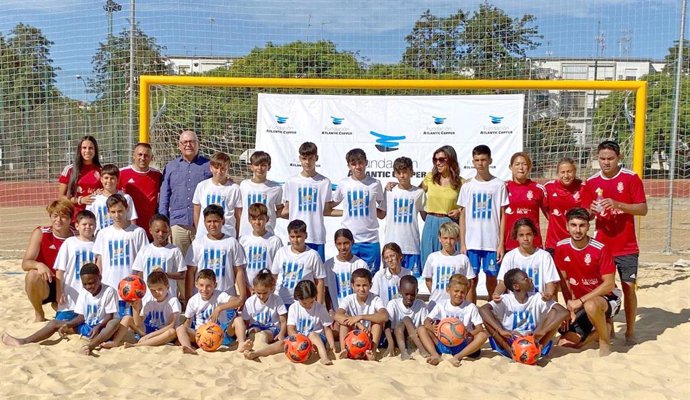 Menores participantes en el campus de verano.