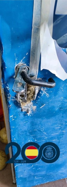 Detenido en Valladolid un varón con 68 antecedentes pillado robando en el almacén de un centro deportivo.