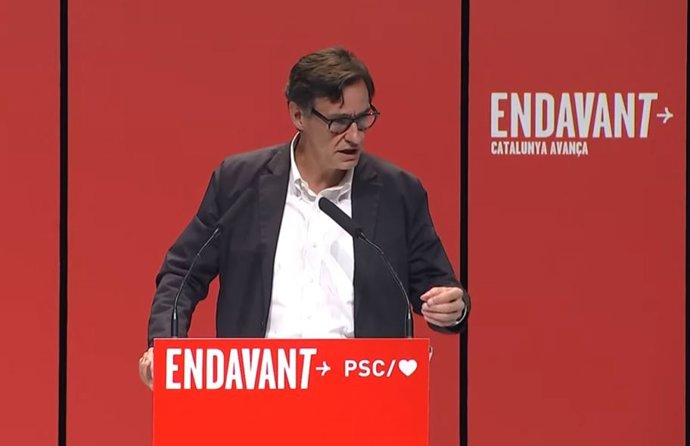 El líder del PSC, Salvador Illa, en el acto en Canovelles (Barcelona).