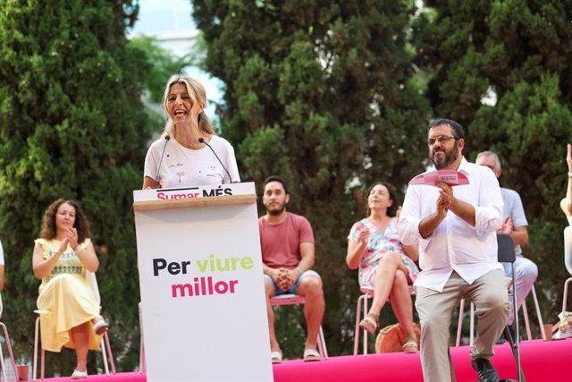 La candidata de Sumar a la presidencia del Gobierno, Yolanda Díaz, participa en el acto central de campaña de Sumar MÉS, en el Parc de ses Fonts de Palma, a 10 de julio de 2023, en Palma de Mallorca, Mallorca, Baleares (España). 