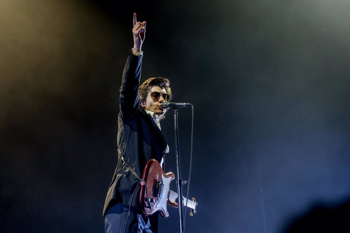 Arctic Monkeys provocan una ola de euforia en Madrid con un directo  impecable