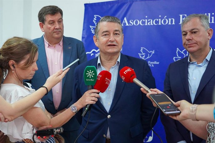 El consejero de la Presidencia, Interior, Diálogo Social y Simplificación Administrativa, Antonio Sanz, este martes en Sevilla