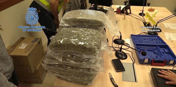 Desarticulan una banda que enviaba marihuana y hachís por correspondencia desde Murcia y Alicante a Alemania