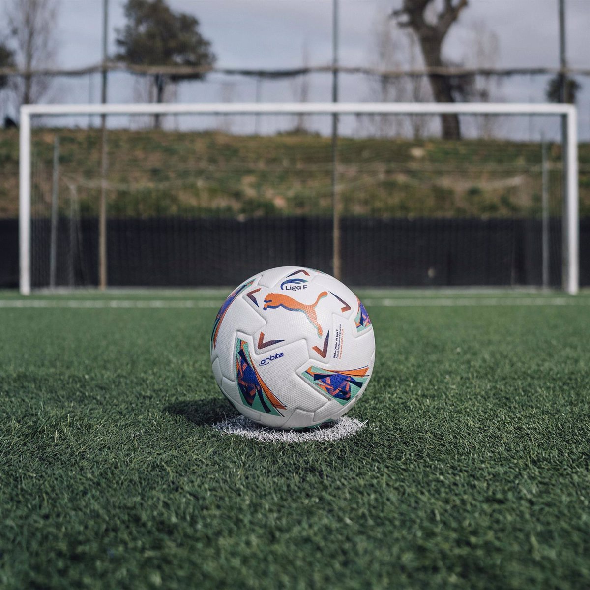 Puma y Liga F presentan el balón oficial Orbita para la temporada