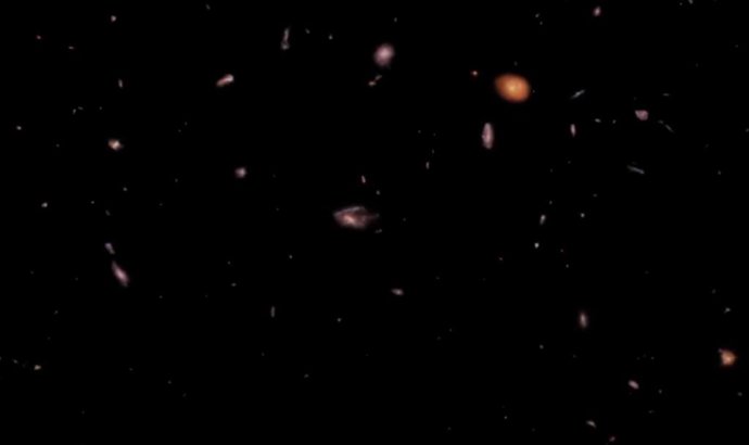 Vuelo 3D entre miles de galaxias con imágenes tomadas por WEBB