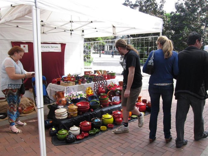 Archivo - Imagen de archivo de la Feria Nacional de Cerámica y Alfarería, que se desarolla en Logroño coincidiendo con las fiestas de San Mateo