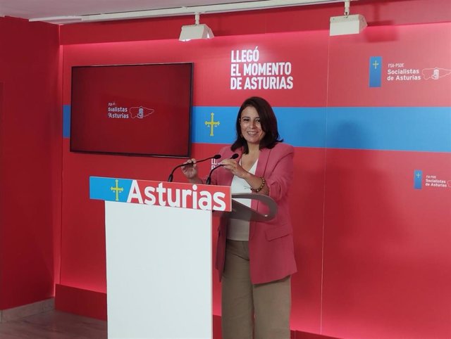 La candidata del PSOE al Congreso por Asturias, Adriana Lastra.
