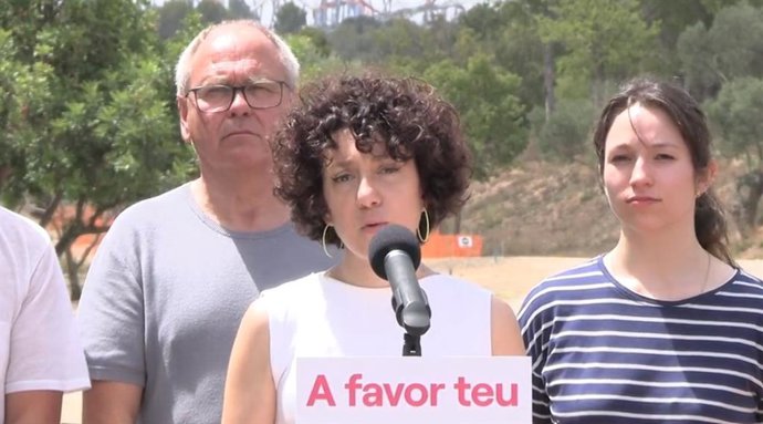 La cabeza de lista por Barcelona al Congreso de Sumar-En Comú Podem, Aina Vidal, en declaraciones junto con el candidato de Tarragona Flix Alonso