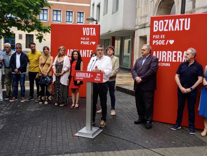 Patxi López interviene en un acto electoral del PSE-EE en Bilbao