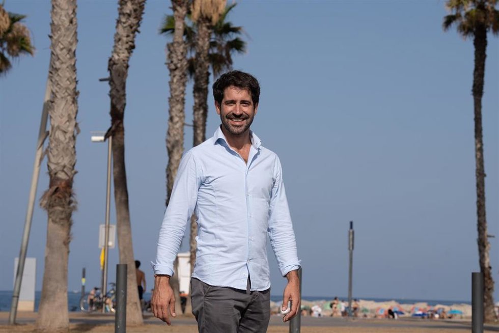 El cabeza de lista del PDeCAT al Congreso, Roger Montañola, atiende a los medios de comunicación, a 10 de julio de 2023, en Barcelona, Catalunya (España).