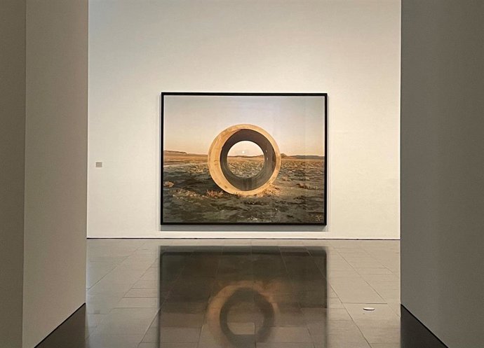 El Macba dedica una exposición a la artista de la percepción Nancy Holt