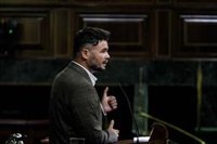 Rufián (ERC) pide no "entrar al chantaje" de Feijóo a Sánchez para evitar un pacto PP-Vox