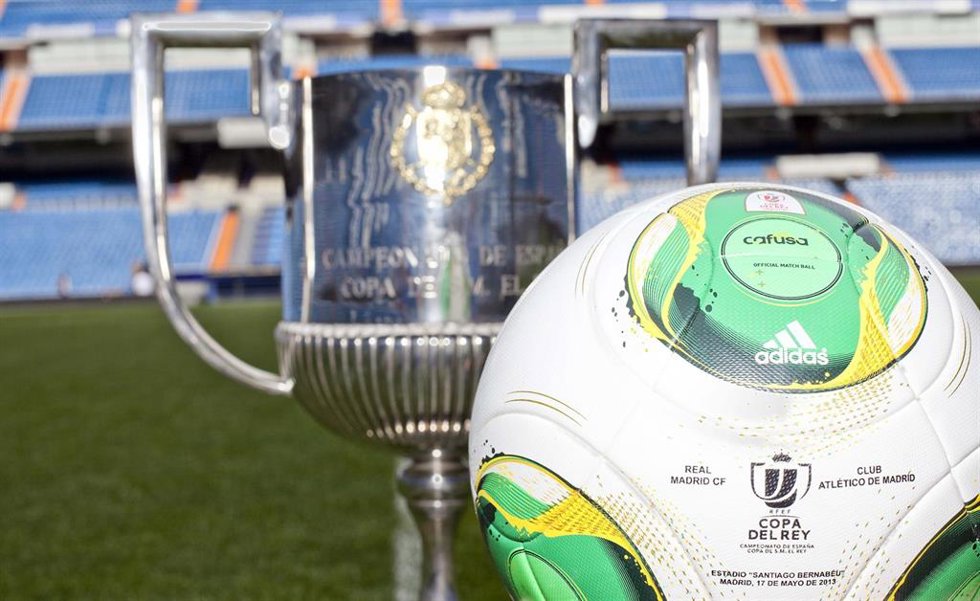 Archivo - Balón Adidas de la final de Copa del Rey