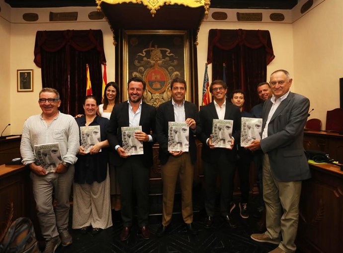 Los últimos 125 años de la ciudad de Elche centran la revista Canelobre 74 del Instituto Juan Gil-Albert