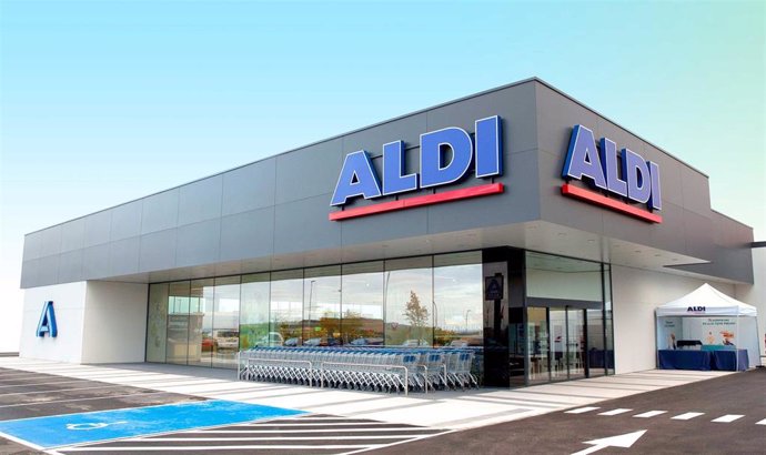 Archivo - Supermercado de Aldi.