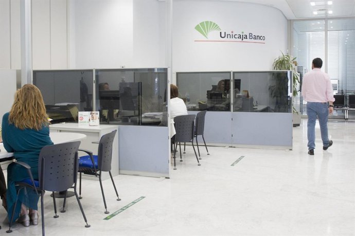 Archivo - Oficina de Unicaja.