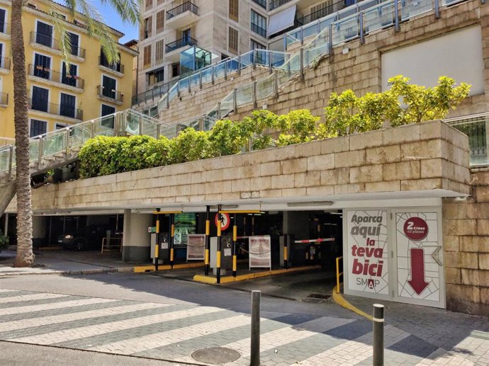 Archivo - Aparcamiento de Plaza Mayor, Palma.