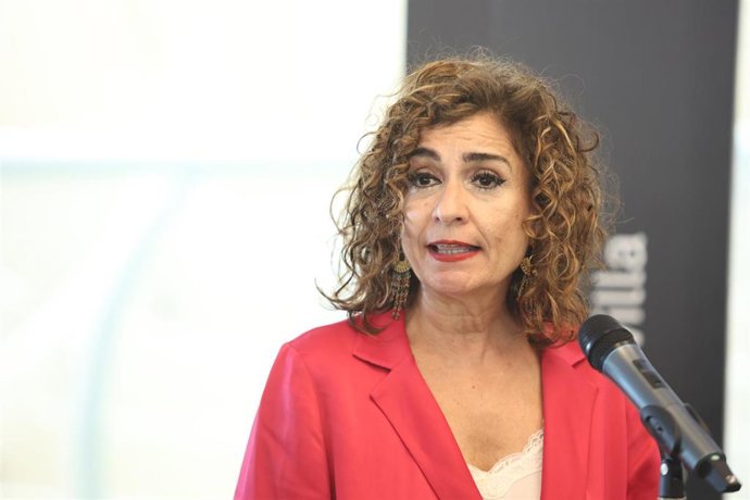 Archivo - La ministra de Hacienda, María Jesús Montero, en una imagen de archivo.