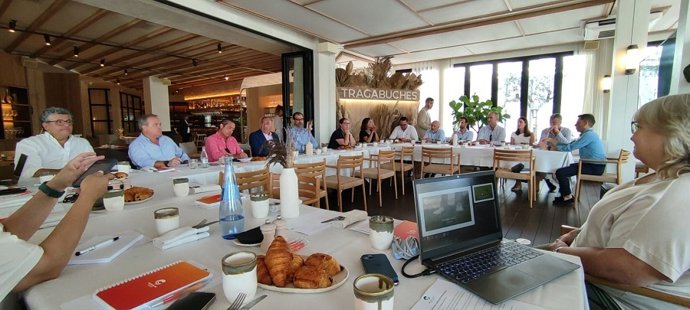 Turismo Costa del Sol reúne a la Mesa de Golf para abordar los retos claves del segmento