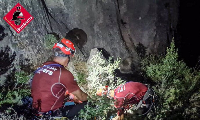 Intervención del Consorcio Provincial de Bomberos de Alicante en el Monte Ponoig, en Polop.