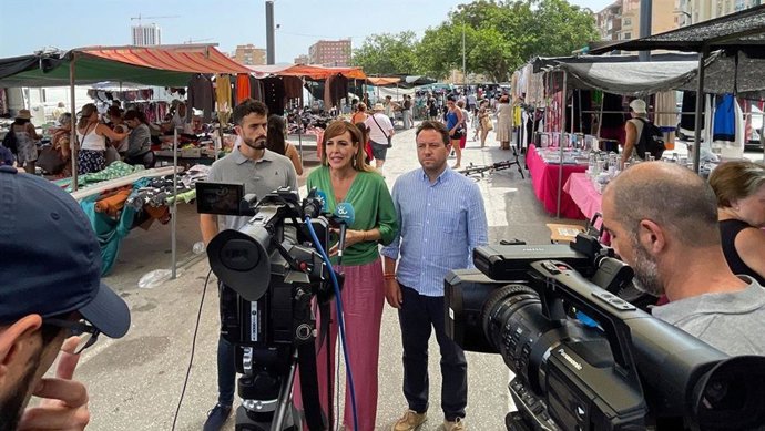 Candiatos del Vox a las elecciones generales durante un acto en Huelin donde han hablado sobre vivienda.