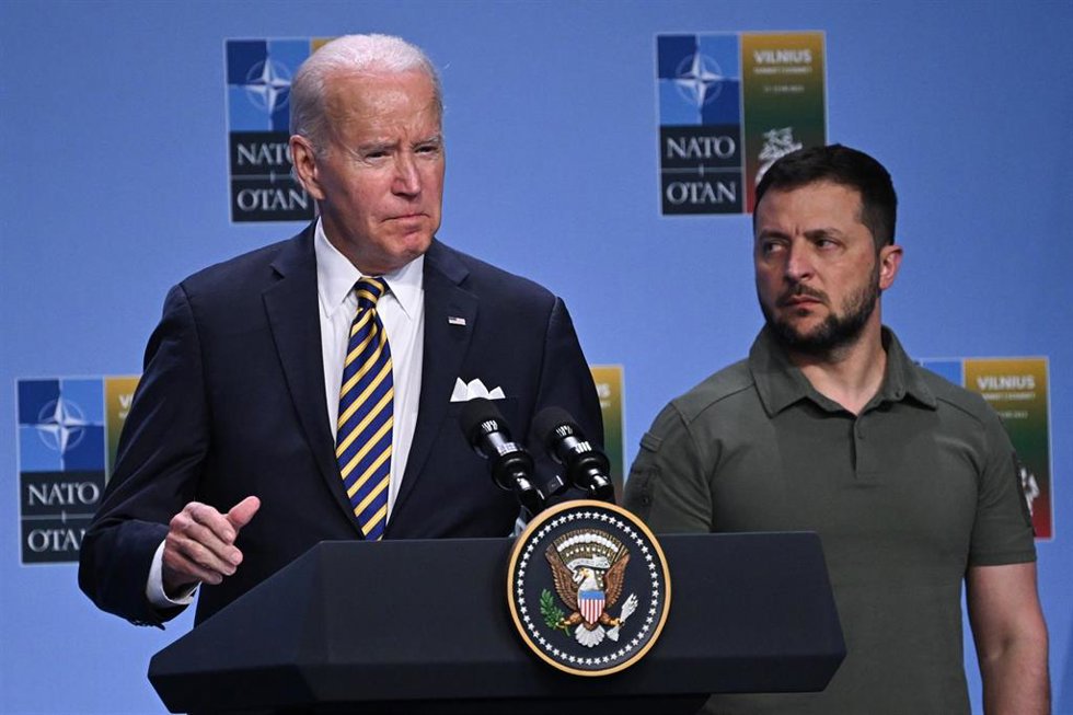 El presidente de Estados Unidos, Joe Biden, junto al presidente de Ucrania, Volodimir Zelenski, en la cumbre de la OTAN en Vilna