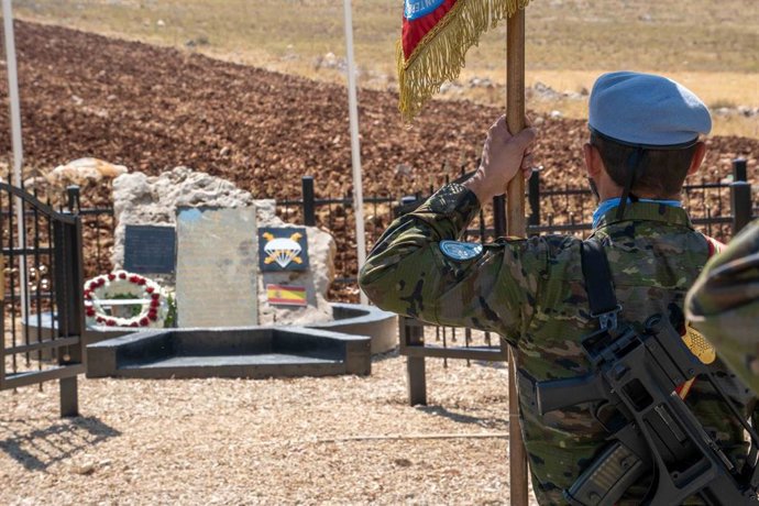 Archivo - Monolito en recuerdo de los militares fallecidos en un atentado en El Khiam (Líbano) en 2007