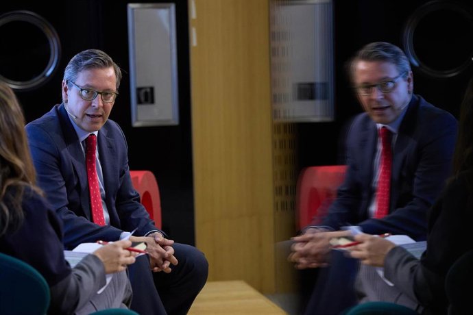 Archivo - El secretario general del Partido Popular de Madrid, Alfonso Serrano, interviene durante un desayuno informativo de Europa Press, en el Auditorio Meeting Place, a 12 de abril de 2023, en Madrid (España).