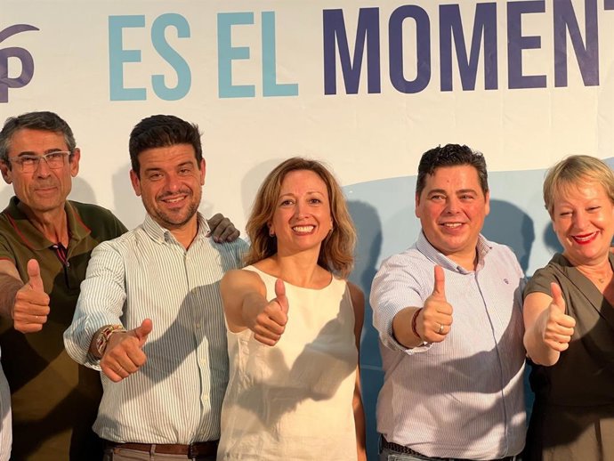 La presidenta del PP de Málaga, Patricia Navarro, ha participado en un acto electoral de campaña en Cártama.