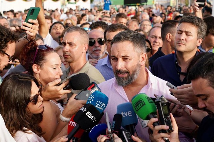 El líder de Vox, Santiago Abascal, antes de un acto electoral en Málaga