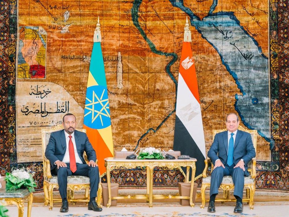 El primer ministro de Etiopía, Abiy Ahmed, y el presidente de Egipto, Abdelfatá al Sisi, en El Cairo