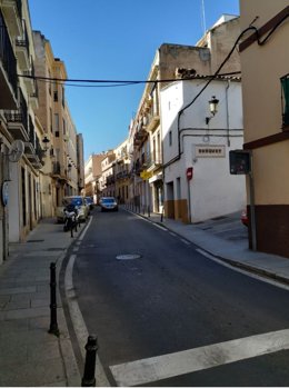 Archivo - Calle Parras de Cáceres, donde se construirá una plataforma única para peatonalizar la vía
