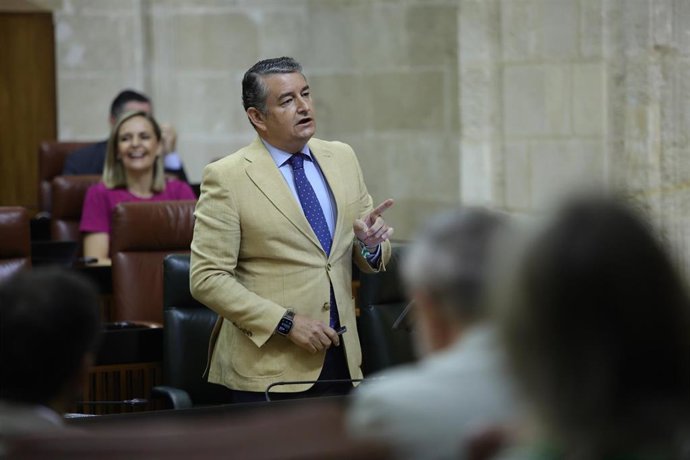 El consejero de la Presidencia, Interior, Diálogo Social y Simplificación Administrativa, Antonio Sanz.