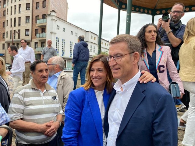 El presidente del PP, Alberto Núñez Feijóo, en el homenaje al concejal del PP de Ermua Miguel Ángel Blanco, asesinado por ETA