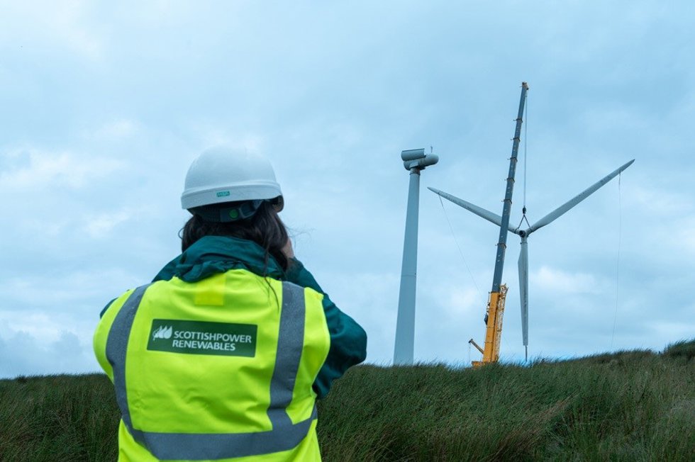 Iberdrola repotencia parque eólico en Escocia para producir cinco veces más energía con la mitad de turbinas