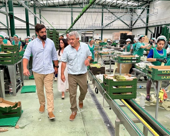 Vox se compromete a reducir las cargas sobre las empresas.