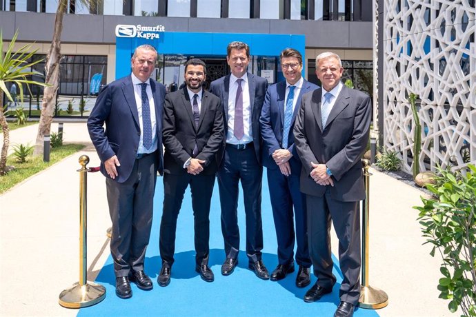 El director de Smurfit Kappa Europa, Saverio Mayer; el jefe en Marruecos, Mounir Naciri; el director del Grupo Smurfit Kappa, Tony Smurfit; el jefe de operaciones en Europa, Edwing Goffard; el director para España, Portugal y Marruecos, Ignacio Sevillan