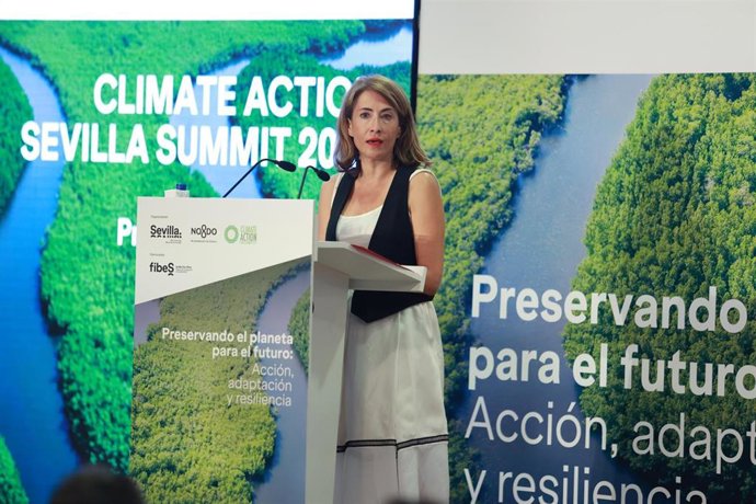 La ministra de Transportes, Movilidad y Agenda Urbana, Raquel Sánchez