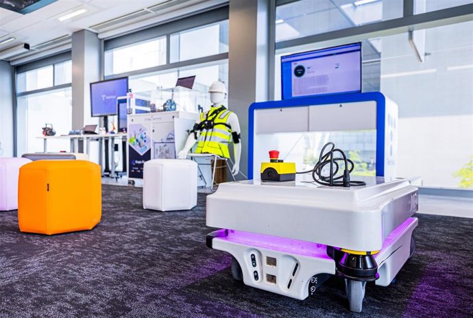 Archivo - Imagen del centro de innovación de Telefónica 'LaCabina'