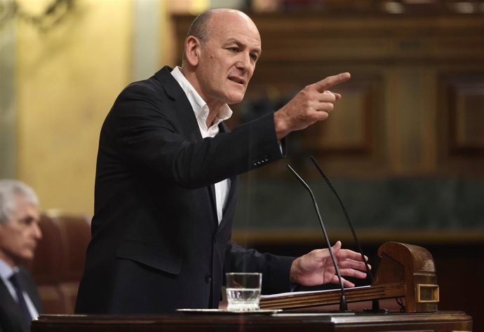 Archivo - El diputado del PNV Joseba Agirretxea.