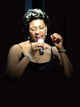 La vocalista Carole Alston.