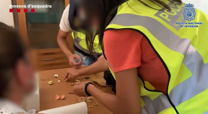 Joyas supuestamente robadas de las cajas fuertes