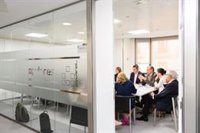 DigitalES se ha reunido ya con PSOE, PP y Sumar para conocer sus propuestas sobre transformación digital