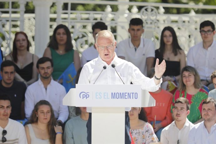 El portavoz del PP en la Junta General del Principado de Asturias, Diego Canga, en el mitin del PP en Oviedo.